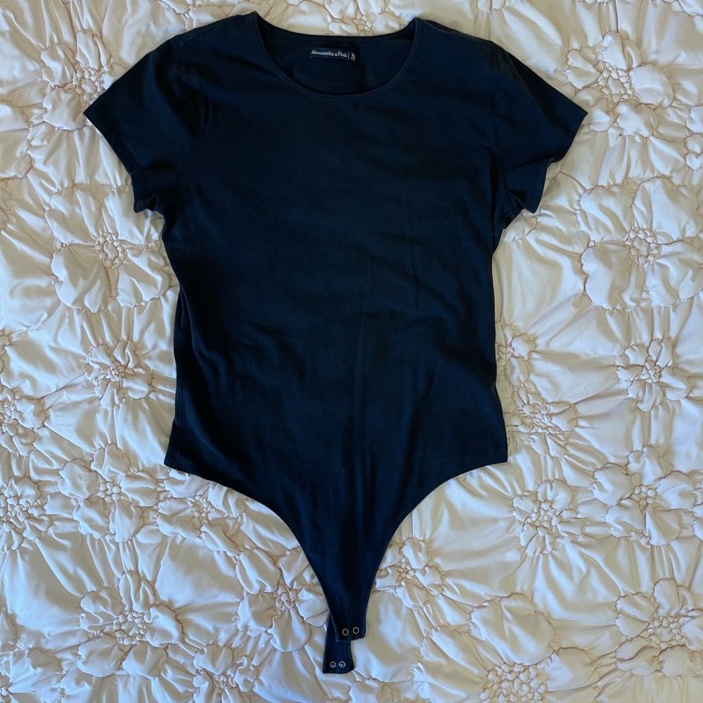 ABERCROMBIE & FITCH bodysuit